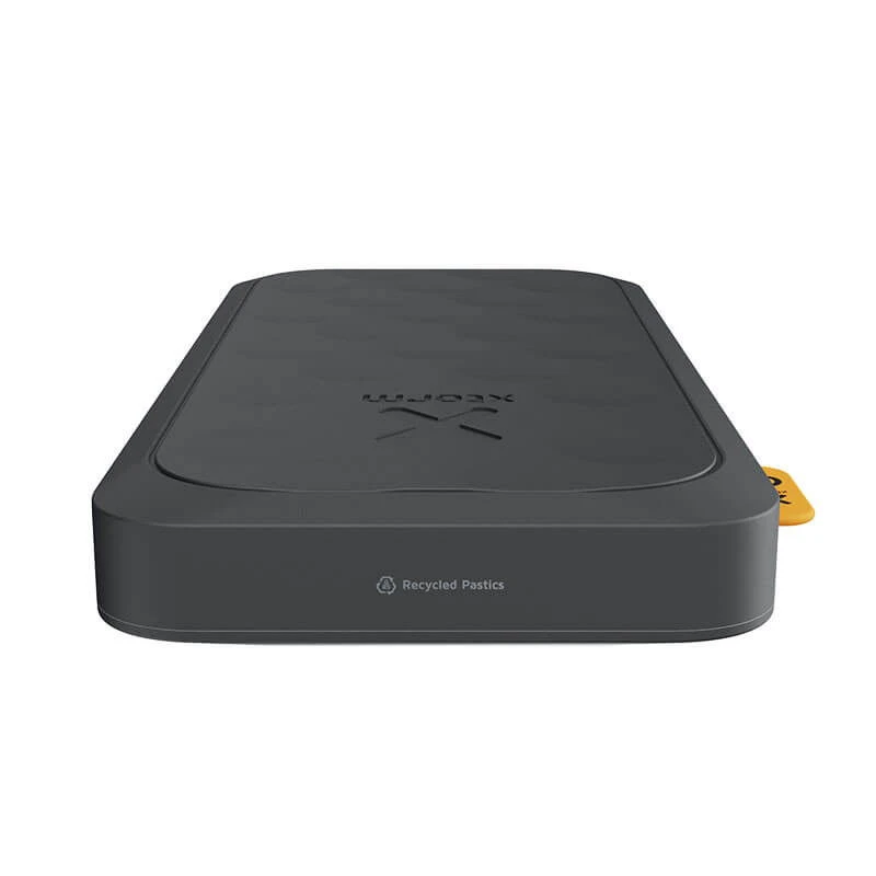 Xtorm 20W Fuel Series Powerbank - Midnight Black 8 Xtorm 20W Fuel Series Powerbank - Midnight Black - Image 6